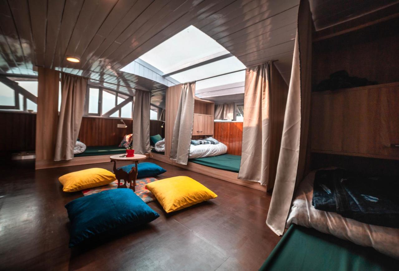 Tag Along 2 0 Hostel Гангток Экстерьер фото