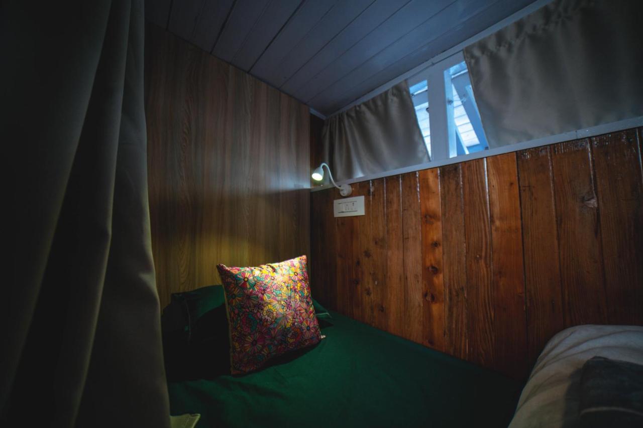 Tag Along 2 0 Hostel Гангток Экстерьер фото