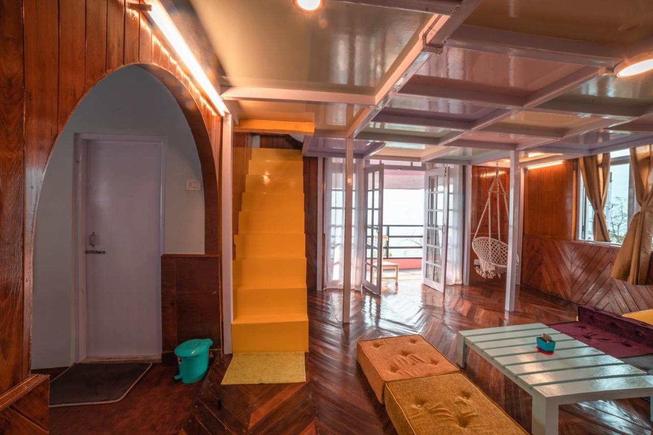 Tag Along 2 0 Hostel Гангток Экстерьер фото