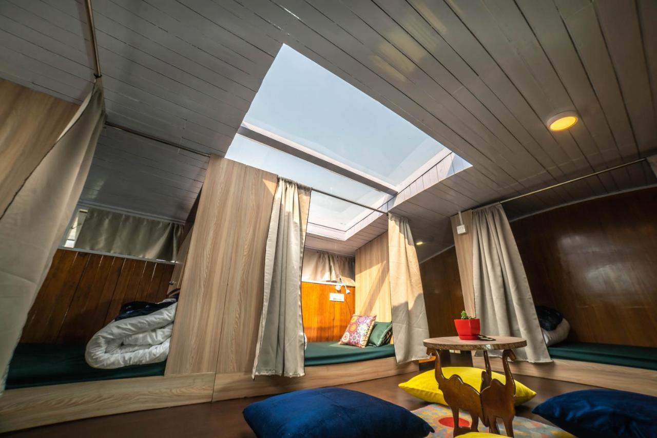 Tag Along 2 0 Hostel Гангток Экстерьер фото
