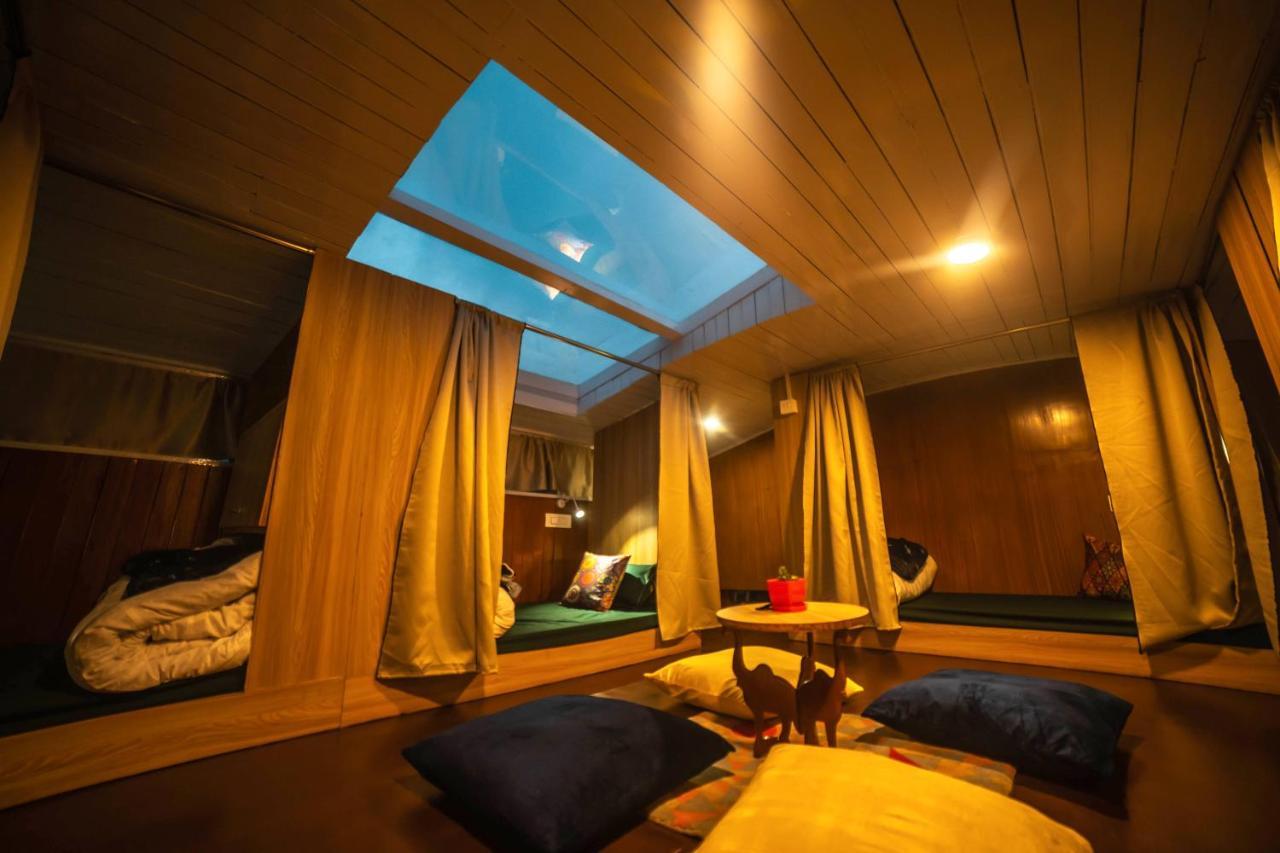 Tag Along 2 0 Hostel Гангток Экстерьер фото