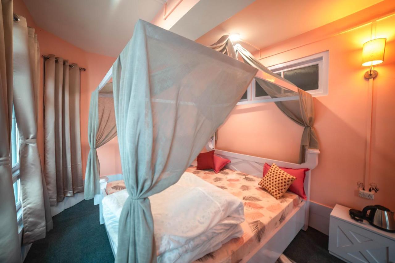Tag Along 2 0 Hostel Гангток Экстерьер фото